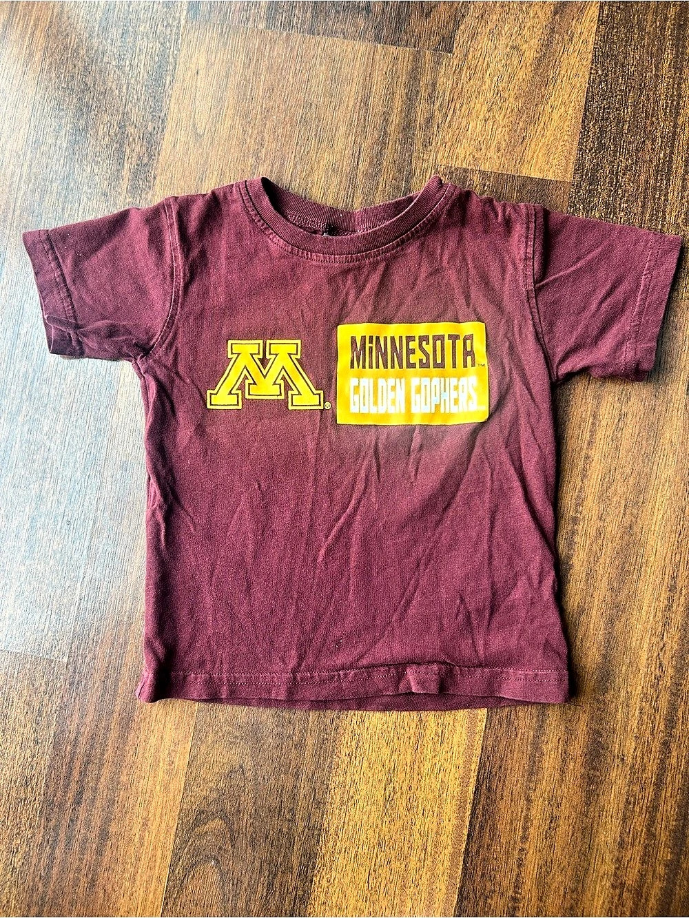 Rivalry Threads Minnesota Golden Gophers Graphic Tee Maroon Baby 2T